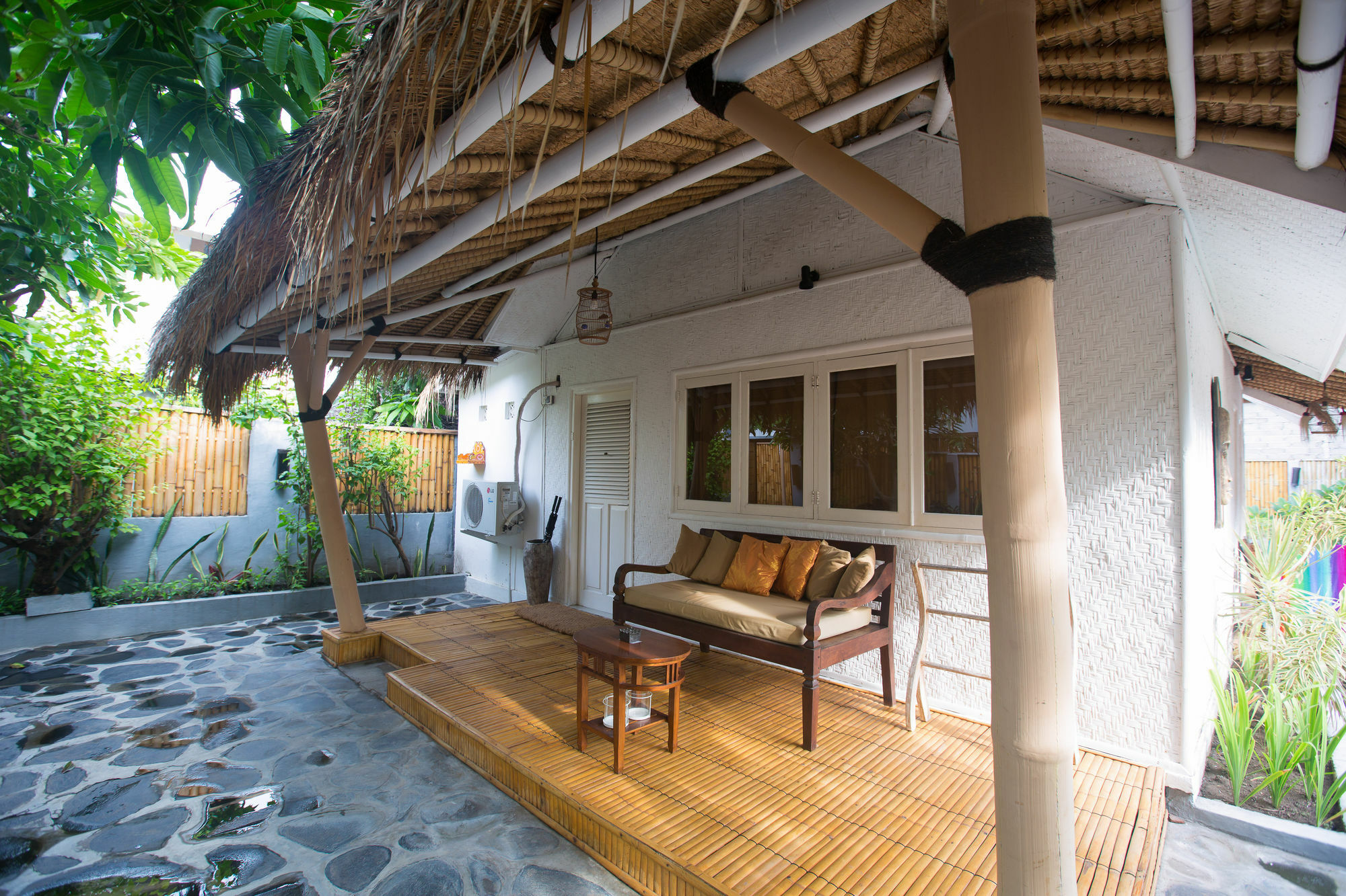 Scallywags Smugglers Gili Air Exteriér fotografie